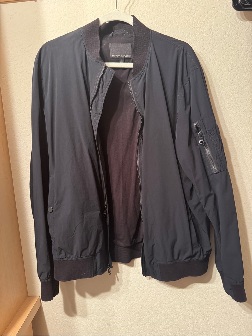 Banana Republic Men's Black Bomber Jacket- Large